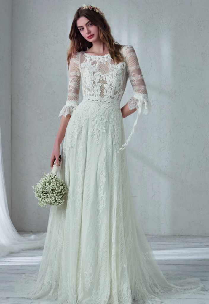 Fall Favorites : Wedding Dresses for your Perfect Autumn Celebration ...