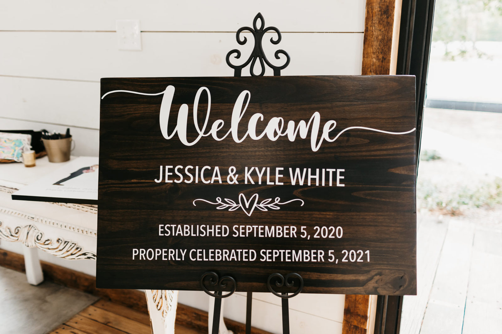 Behind The Veil: Jessica And Kyle "Rustic Barn Wedding" - Fabulous ...